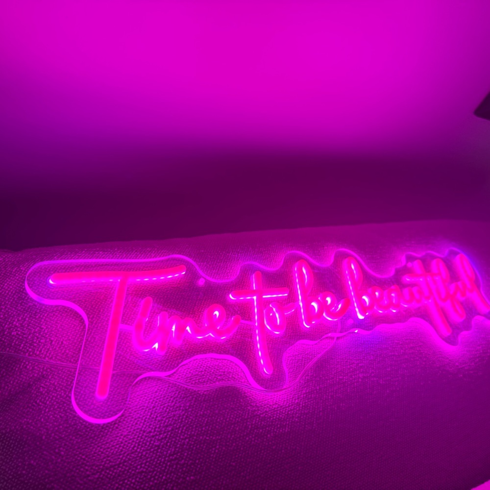 Pink Neon Sign for Beauticians